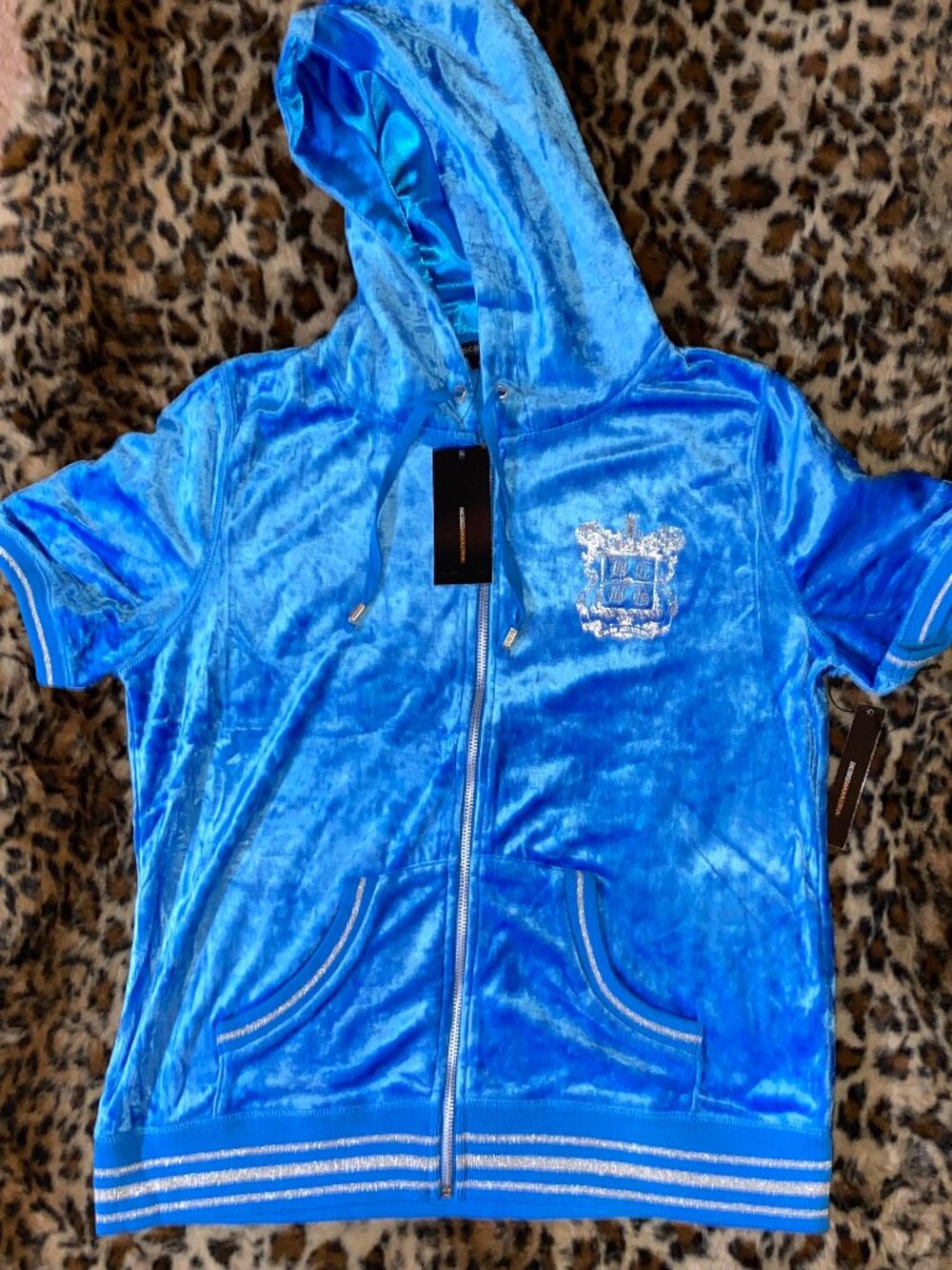 💙 BCBG Paris Blue Velour Short Sleeve Zip Jacket NWT ✨